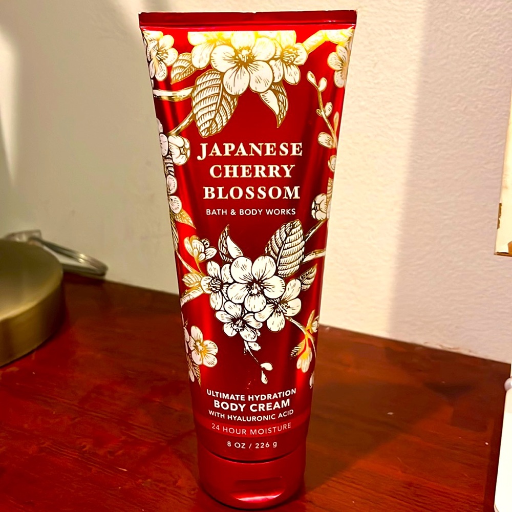 Japanese Cherry Blossom 🌸 by Bath & Body Works